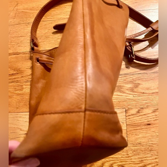 Madewell Tan Leather Bucket Bag Interior Pockets Large Maybe Lafayette Classic - Picture 12 of 17